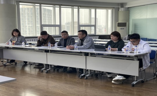 2.国信南山温泉城营销团队走进国信健康产业座谈会现场_副本.jpg